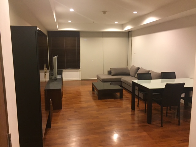 For RentCondoSukhumvit, Asoke, Thonglor : Baan Siri 24 / Quality project near BTS Phrom Phong / 2 bedrooms, 2 bathrooms, 100 sq m. Call 0937890899