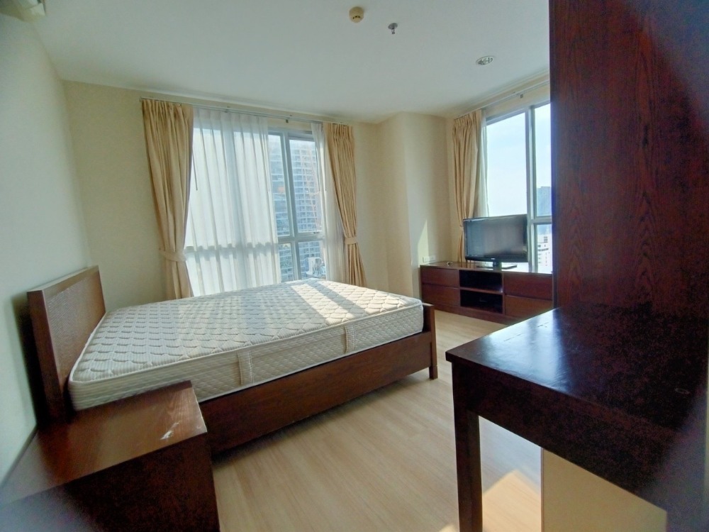 ให้เช่าคอนโดสาทร นราธิวาส : For rent Life @Sathorn Condo Fully furnished (S15-5268)