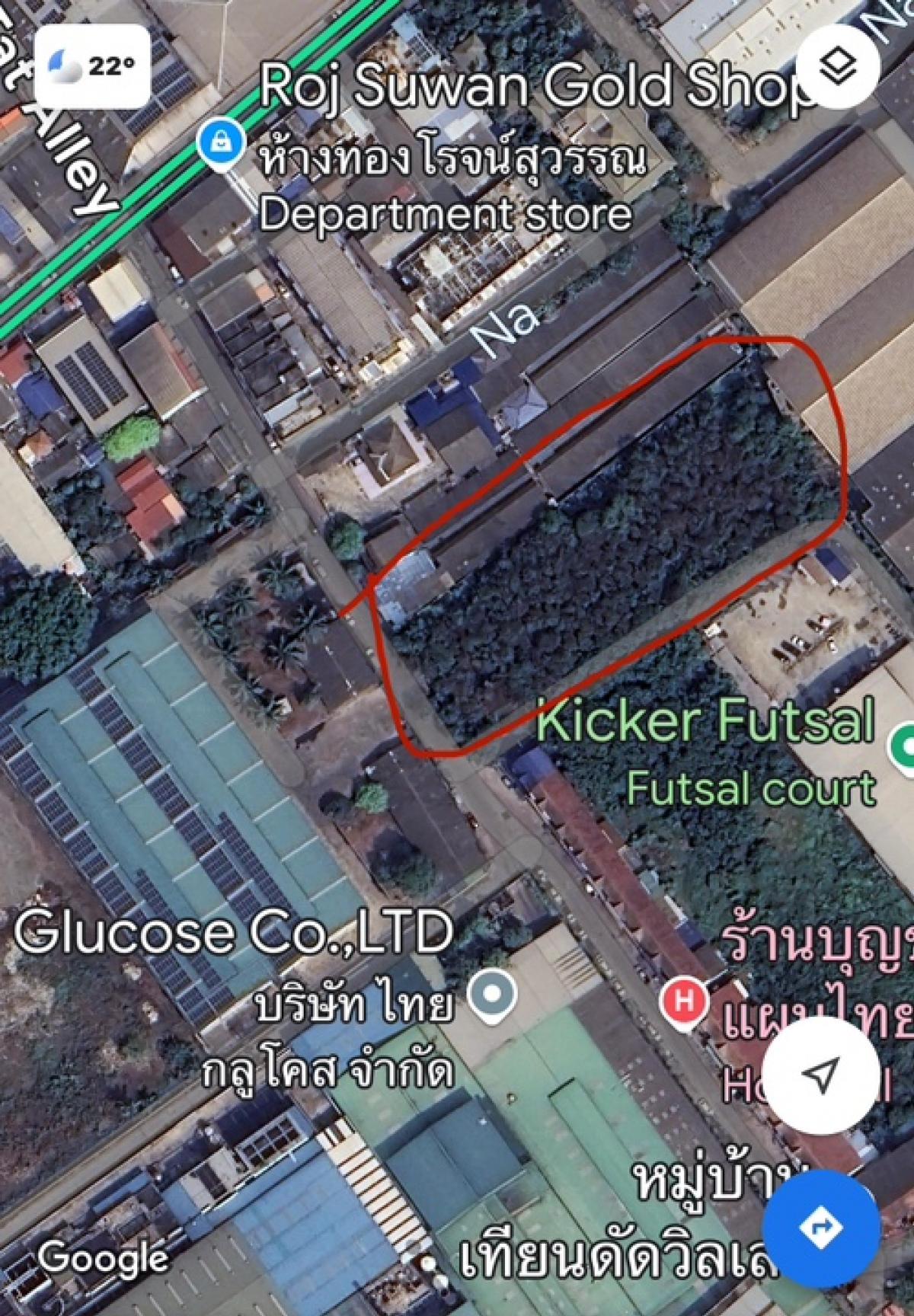 For RentLandNakhon Pathom : Beautiful land for rent, filled and fenced, in Soi Wat Thian Dat, suitable for renting as a warehouse, football field, market or factory, size 3 rai