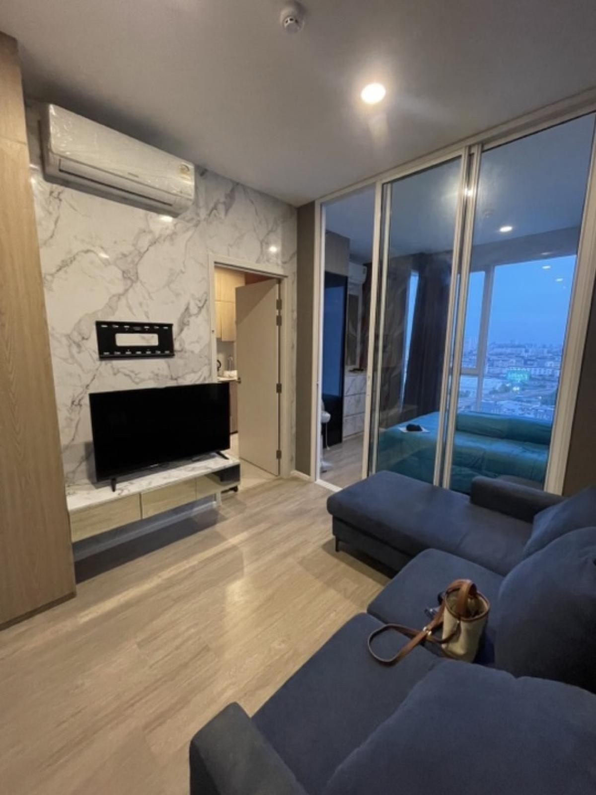 For RentCondoPinklao, Charansanitwong : Urgently for rent: De LAPIS Charan 81 (De LAPIS Charan 81) Property code #NB00001170 Interested, contact @condo19 (with @) If you want to ask for more details and see more pictures, please contact us.