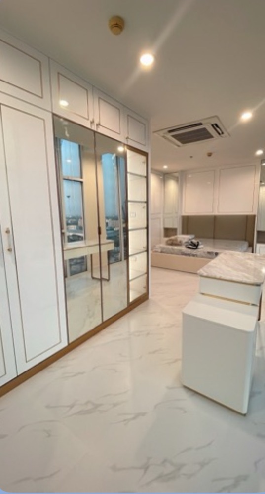 ขายคอนโดอ่อนนุช อุดมสุข : ขายห้อง Fully Furnished สองชั้น 1 ห้องนอน 2 ห้องน้ำ