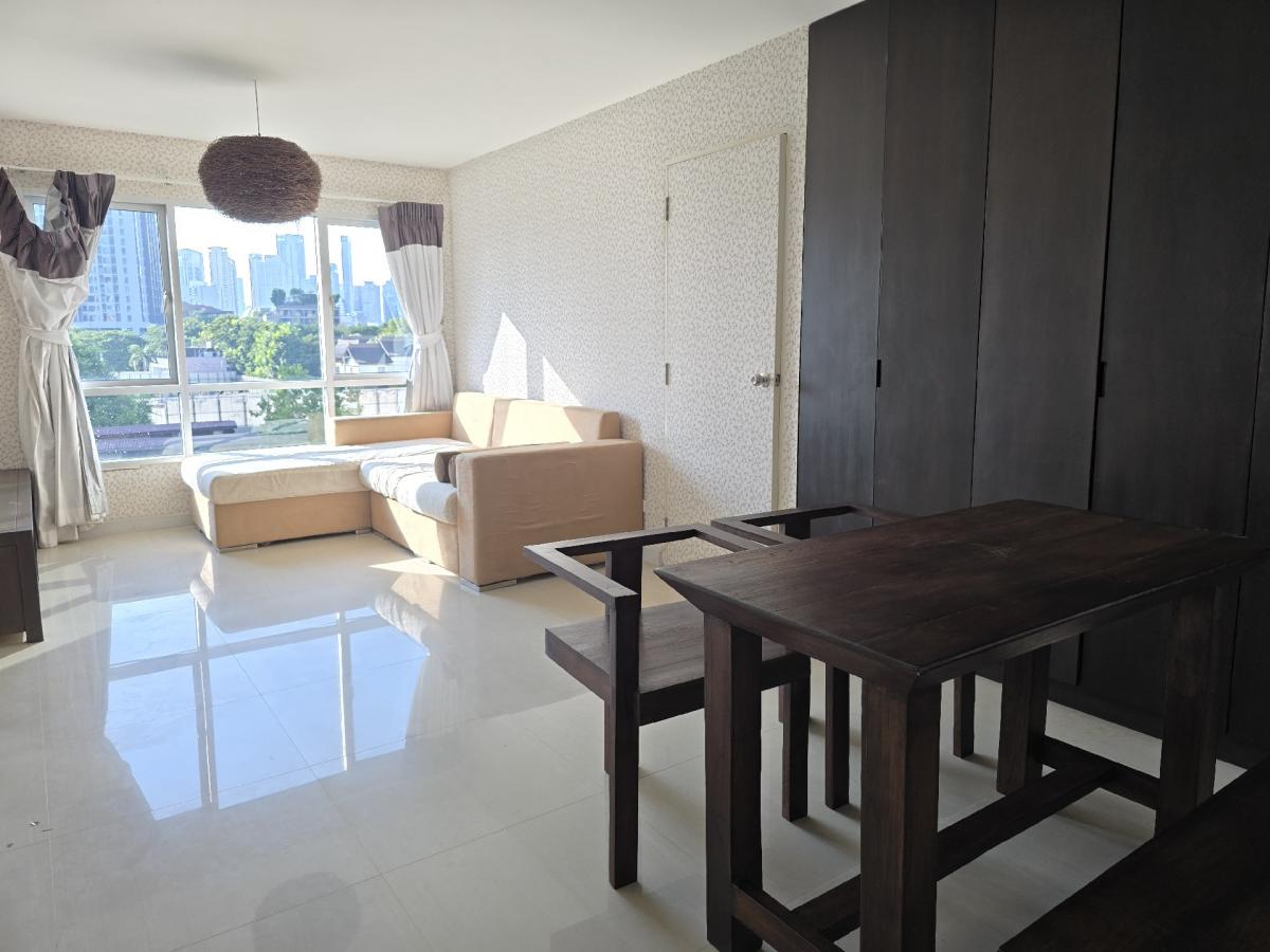 ให้เช่าคอนโดสุขุมวิท อโศก ทองหล่อ : condo one thonglor 50 sq.m. 18,000 bts thonglor 300 metre.