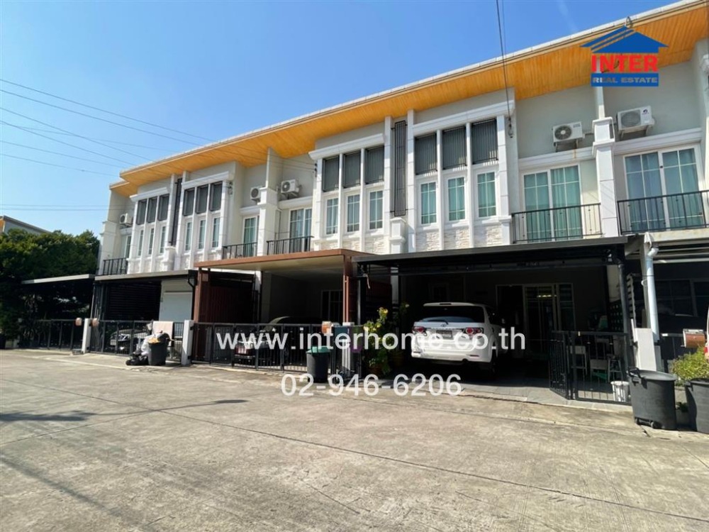 For SaleTownhomeKaset Nawamin,Ladplakao : 2-storey townhouse, 21.2 sq.w., Golden Town Village 2, Lat Phrao-Kaset Nawamin, Soi 4, Soi Nawamin 42, Intersection 27, Nawamin Road, Lat Phrao Road, Bueng Kum District, Bangkok