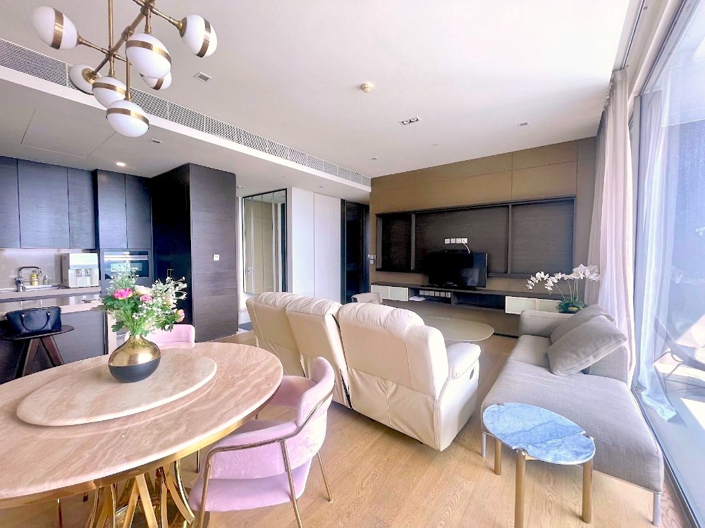 ให้เช่าคอนโดสีลม ศาลาแดง บางรัก : Saladaeng One (For rent) 2 Bed 2 Bath size 110 Sqm. Rental 130,000 per month. Available Now.! #CODE0440