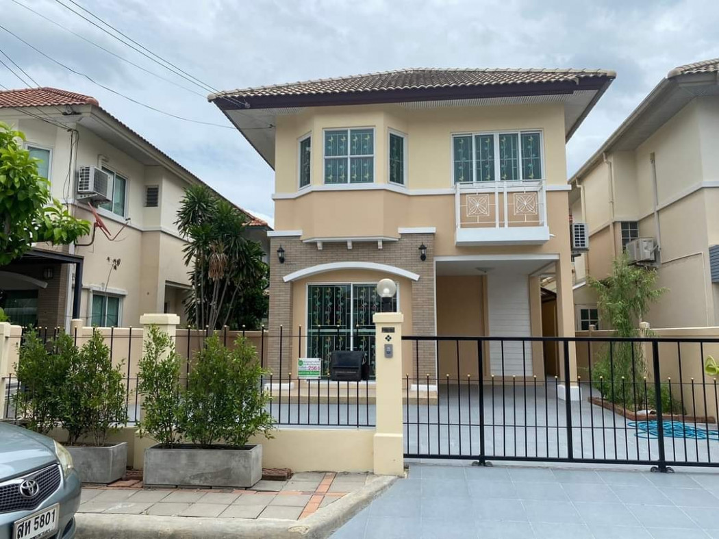 For RentHouseKasetsart, Ratchayothin : For rent: 2-storey detached house, Chuanchuen Green Park Village, 100 sq m, 100 sq wa, fully furnished