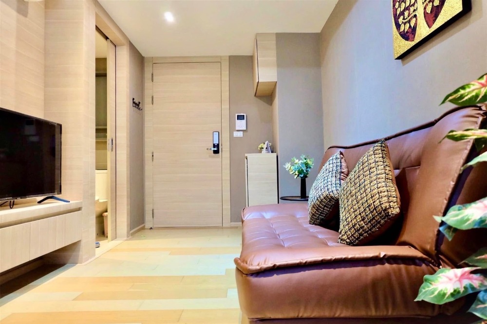 For RentCondoSilom, Saladaeng, Bangrak : Luxury condo in the heart of Silom