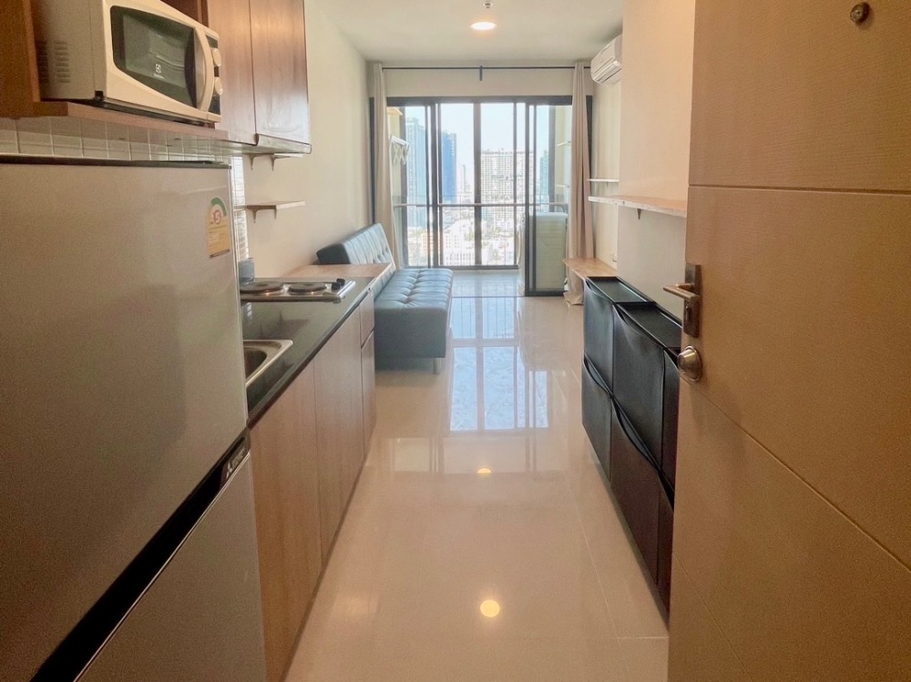 ให้เช่าคอนโดลาดพร้าว เซ็นทรัลลาดพร้าว : 🏢 For Rent: Ideo Ladprao 5 – Fully Furnished Condo in the Heart of Ladprao