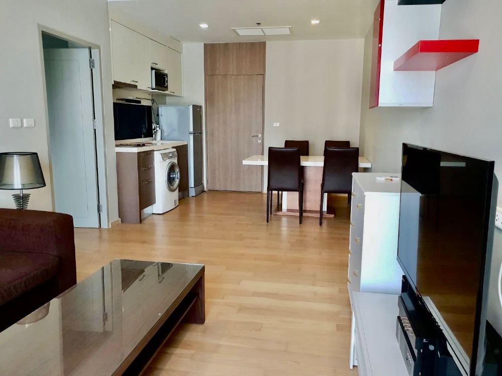 ให้เช่าคอนโดสุขุมวิท อโศก ทองหล่อ : 🏢 For Rent: Noble Reveal – Luxurious Condo in the Heart of Ekkamai, Ready to Move In