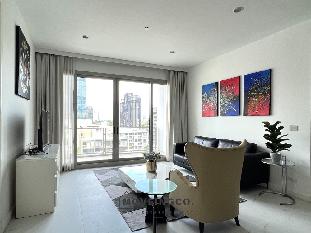 For SaleCondoWitthayu, Chidlom, Langsuan, Ploenchit : 2-Bedrooms luxury Living Near BTS, Lumpini & Shopping