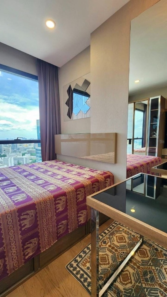 For RentCondoSiam Paragon ,Chulalongkorn,Samyan : *** Condo for rent : Ashton Chula - Silom  Studio High floor Fully furnished near MRT Sam Yan ***