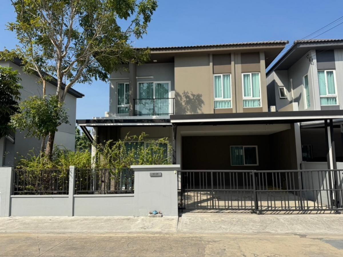 For RentHouseSamut Prakan,Samrong : ✅For rent: Grand Pleno Bangna On Nut King Kaew 37 House size 41.1 sq.w. 2 floors, 3 bedrooms, 3 bathrooms, basic equipment, complete as shown in the picture. Brand new house, never lived in ✅Price 55,000 baht/month* Ready to move in * 🔔Book now!