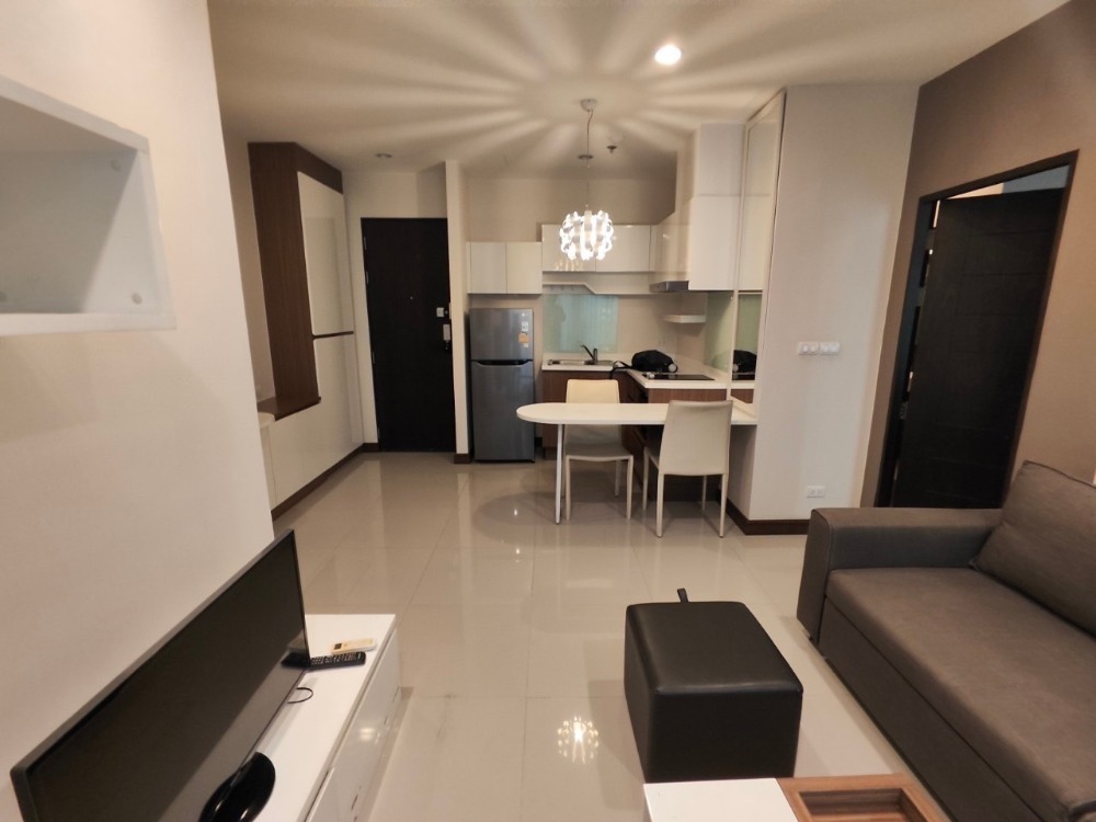 For SaleCondoChiang Mai : Condo for sale “The Unique @ Ruamchok“ Room 304, size 51.25 sq m., located in Faham Subdistrict, Mueang Chiang Mai District, Chiang Mai Province.