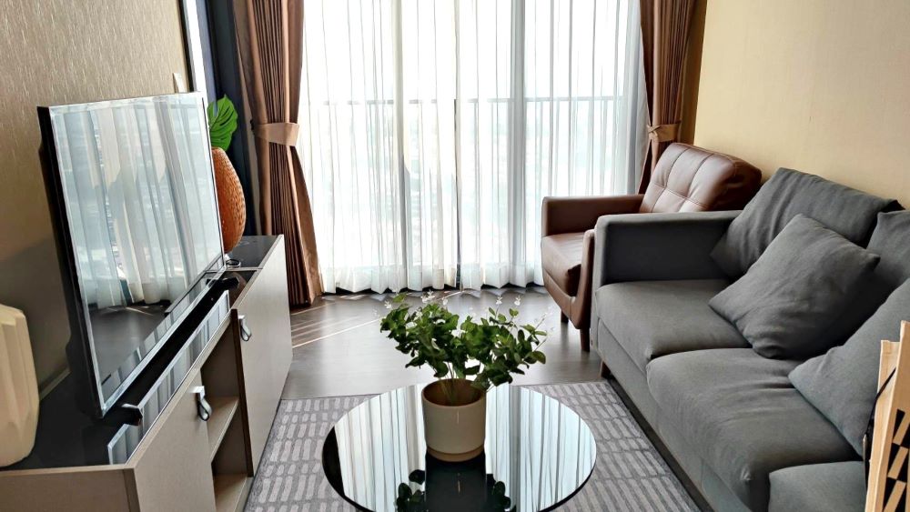 For SaleCondoSukhumvit, Asoke, Thonglor : Condo for sale, Oka House Sukhumvit 36, 30th floor, river view, near BTS Thonglor, prime location, cheapest here.