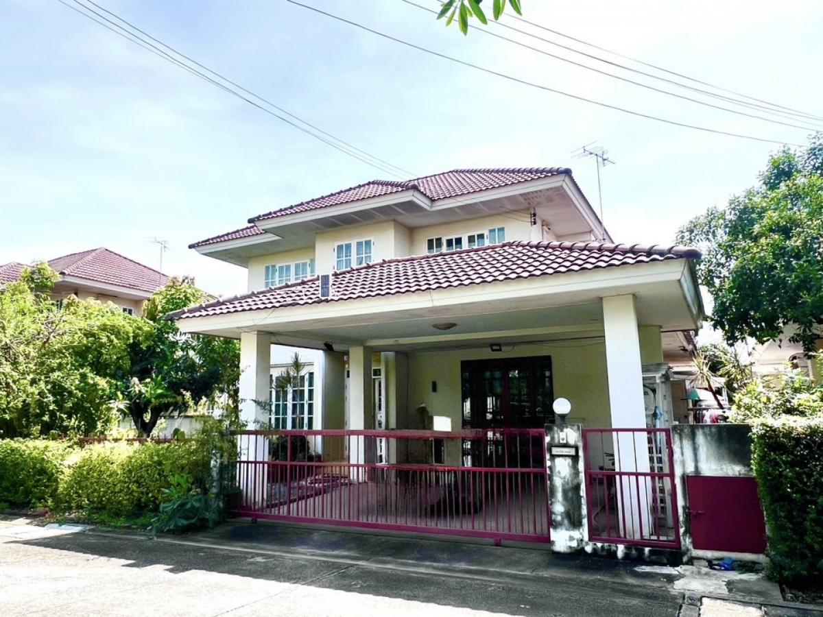 For SaleHousePhutthamonthon, Salaya : Urgent sale‼️Single house, project name: Aphakorn 1, Phutthamonthon Sai 4, size 68.9 sq.wa, 4 bedrooms, 3 bathrooms, near Mahidol University, Salaya