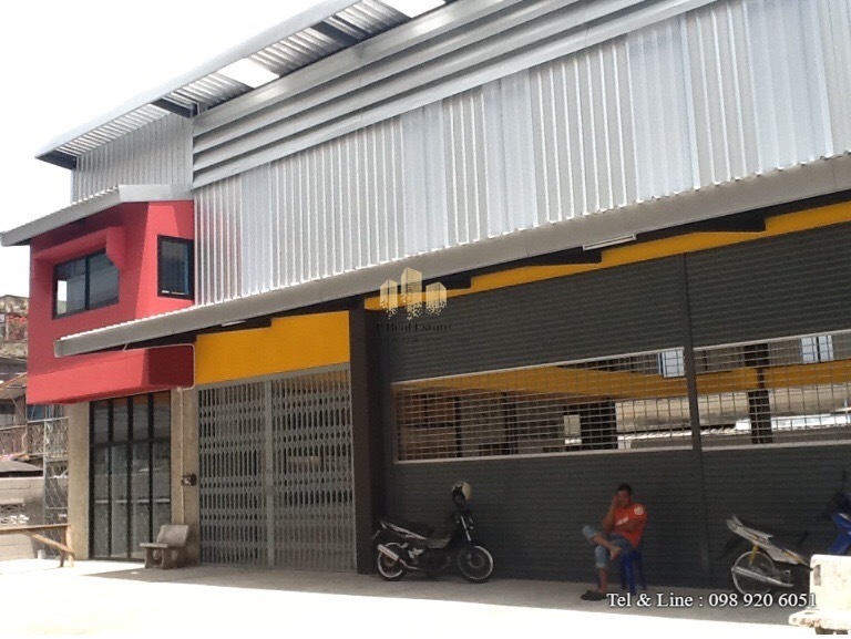 For RentWarehouseRamkhamhaeng, Hua Mak : Warehouse/office for rent, Ramkhamhaeng, Hua Mak Subdistrict, Bang Kapi District, Bangkok, area 400 sq m.