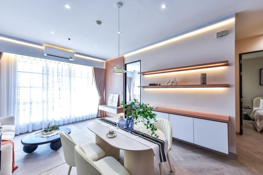 For SaleCondoRatchathewi,Phayathai : Condo for sale near BTS Ratchathewi🔥Baan Klang Krung Siam-Pathumwan (2 beds, 2 baths, 67 sq m.) Newly renovated **Price 8.8 million baht**