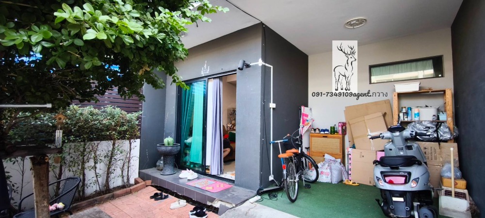 For SaleTownhouseLadkrabang, Suwannaphum Airport : Townhouse for sale, The Connect Village 33, area 19 sq m, Dok Mai Subdistrict, Prawet District, Bangkok.