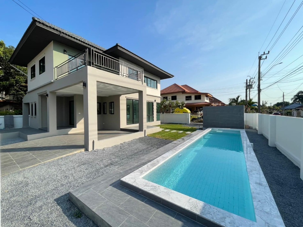 For SaleHouseLadkrabang, Suwannaphum Airport : 🏊 Detached house with swimming pool for Sale, Sinthorn On-Nut Village,near Suvarnabhumi Airport