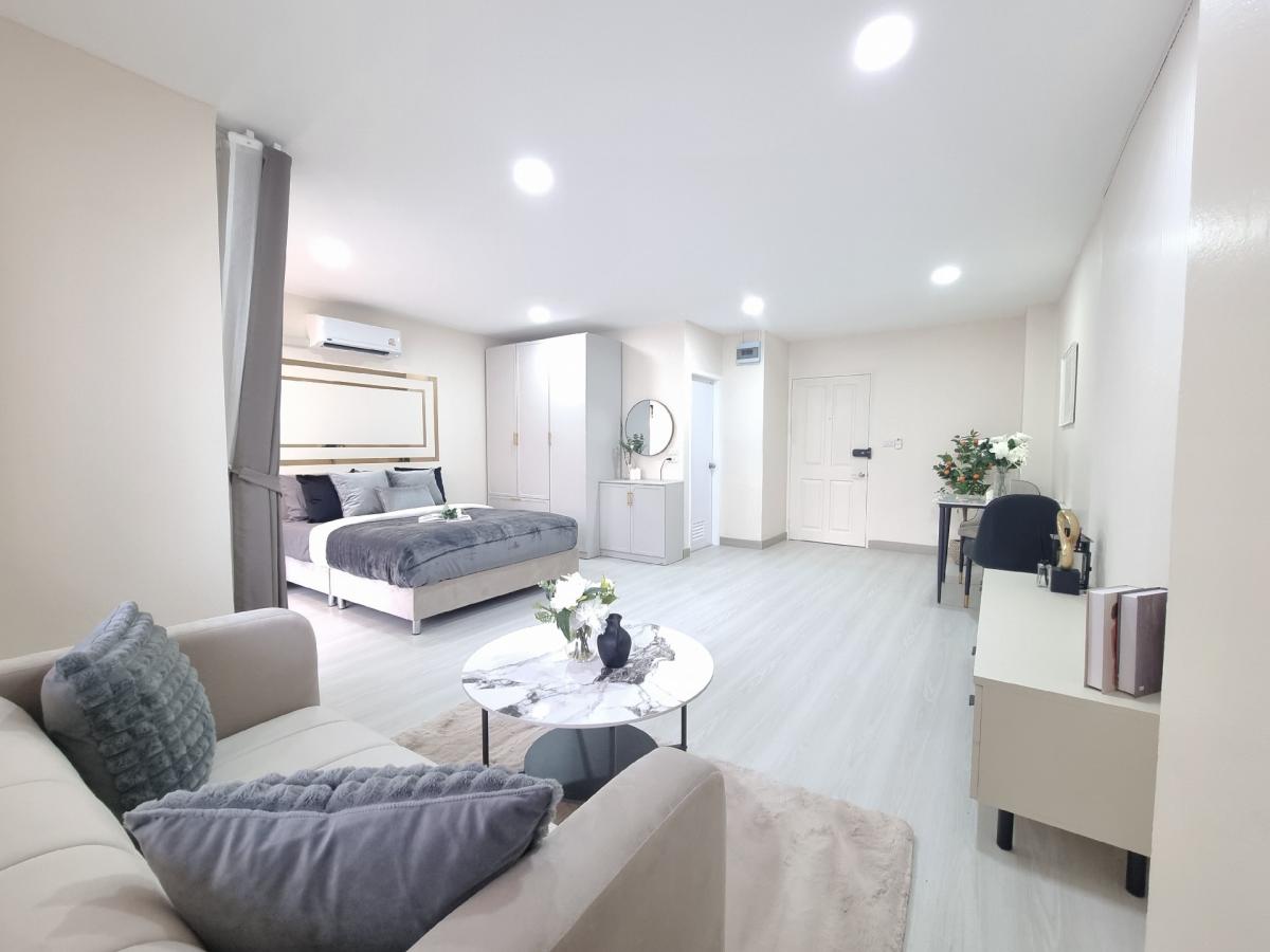 For SaleCondoBangna, Bearing, Lasalle : 🏡 Condo for sale, The Parkland Bangna, newly decorated room Condo near the Yellow Line Sri Iam The Parkland Bangna🏡 Station