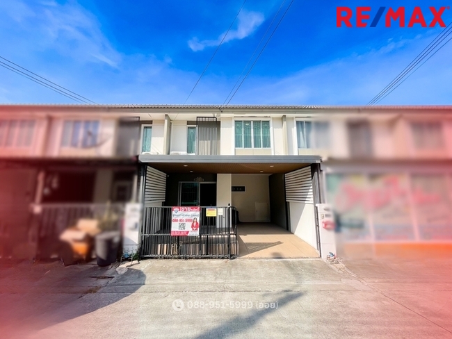 For SaleTownhomeMin Buri, Romklao : For sale: 2-storey townhouse, Pruksa Ville 62/1 Nimit Mai project, fully extended, carport roof, sun and rain protection, kitchen counter ready for use