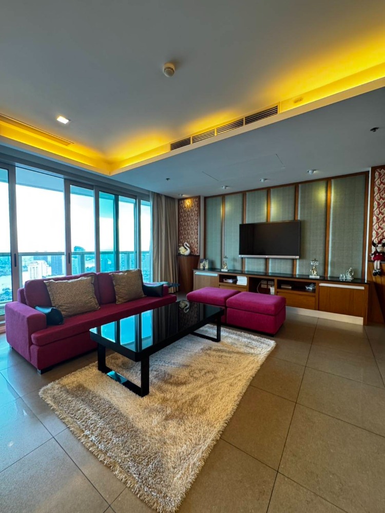 ให้เช่าคอนโดวงเวียนใหญ่ เจริญนคร : For Rent | The River Condominium | 2 Bedrooms (138 Sq.m.)