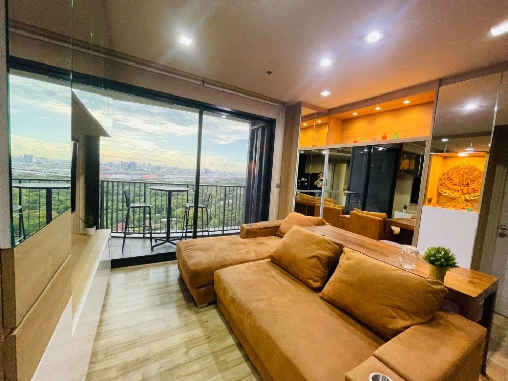 For RentCondoSapankwai,Jatujak : Condo, 23rd floor, fully furnished, beautifully decorated, for rent in Chatuchak-Mo Chit area, near BTS Mo Chit, only 600 meters.