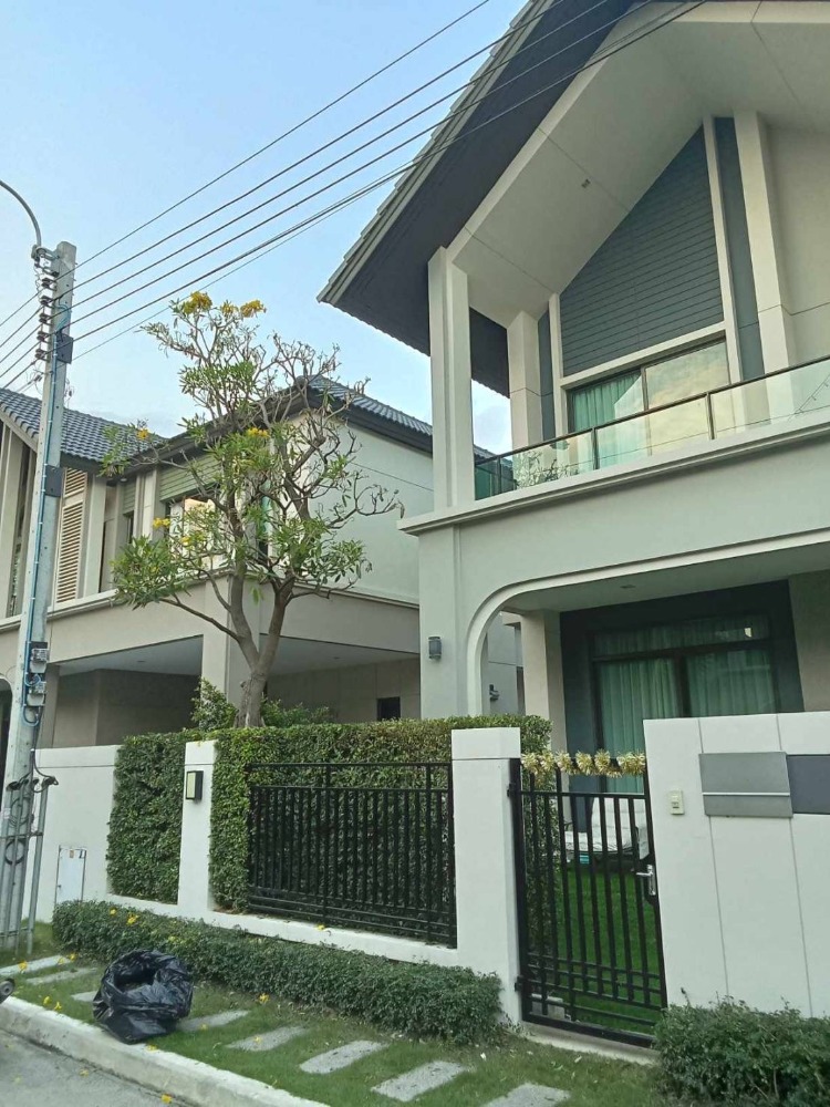 For SaleHouseBangna, Bearing, Lasalle : RL-004 Single house for sale, Bangkok Boulevard Srinakarin-Bangna (Bangkok Boulevard Bangna-Srinakarin), size 52 sq m, near SISB 650 m., new house, ready to move in