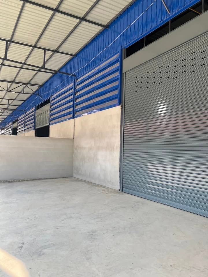 For RentWarehouseNonthaburi, Bang Yai, Bangbuathong : Warehouse for rent, Sai Noi, Nonthaburi, size 420 sq m. 4Unit