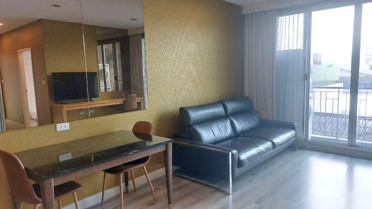 For RentCondoSathorn, Narathiwat : 2-bedroom condo for rent, 2 bathrooms, closed kitchen at Centric Sathorn-ST.LOUIS BTS St. Louis The room is ready.