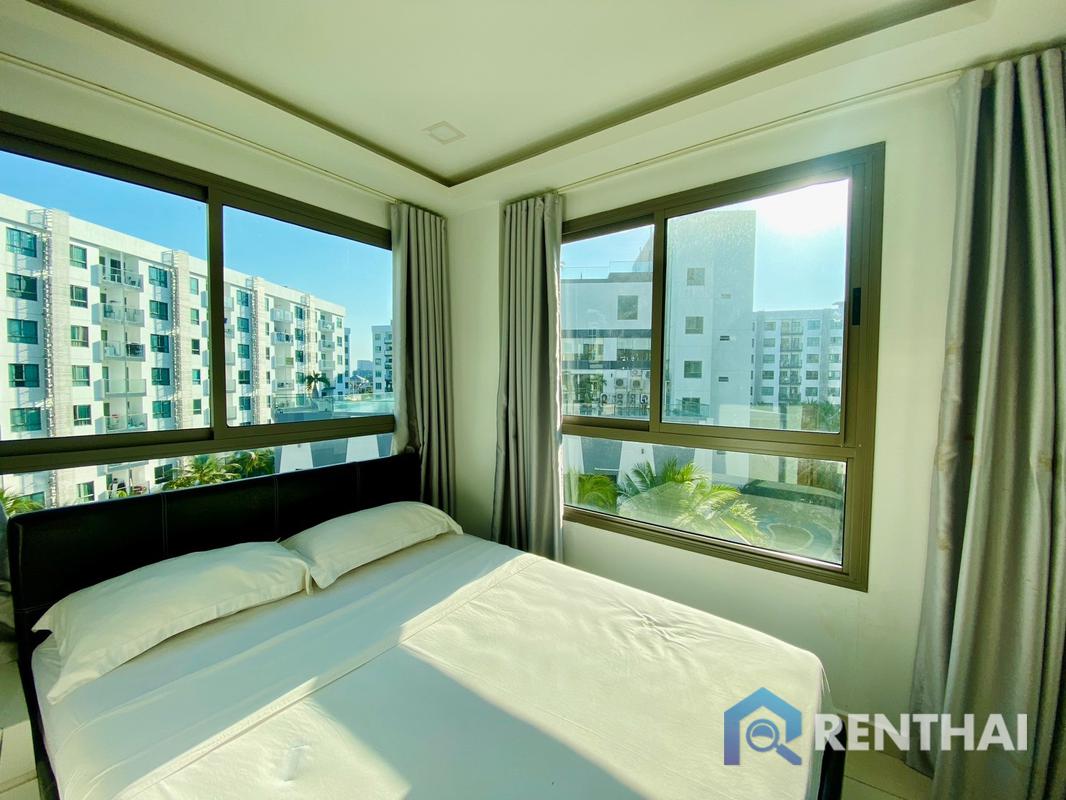 For SaleCondoPattaya, Bangsaen, Chonburi : Luxurious 2 bedroom Arcadia Beach Resort Condo in Pattaya, Fully-Furnished for 3.89 thb