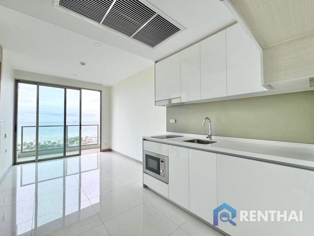 For SaleCondoPattaya, Bangsaen, Chonburi : Stunning 1bed Riviera Jomtien Condo in Pattaya for 4.3M Thb - Amenities Galore