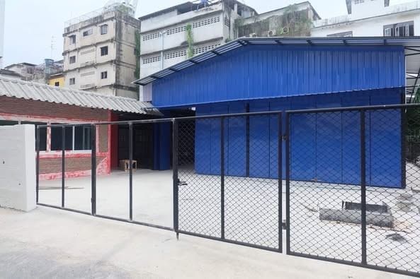 For RentWarehouseRamkhamhaeng, Hua Mak : Warehouse for rent, Soi Ramkhamhaeng, size 500 sq m.  Ramkhamhaeng Bangkok