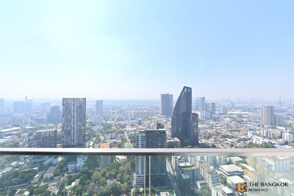 ขายคอนโดสุขุมวิท อโศก ทองหล่อ : The Esse Sukhumvit 36 (2B2B, 73 SQM.) Only 22 MB. Special Price !!!