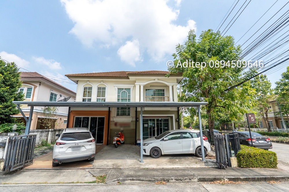 For SaleHouseNawamin, Ramindra : Single house for sale, Phatsar 19 Watcharapol-Wongwaen, 53 sq m, 3 bedrooms, 2 bathrooms, corner house at the beginning of the project, decorated as a Home Office, with office equipment ready to use, village on Chatuchak Road, near the expressway