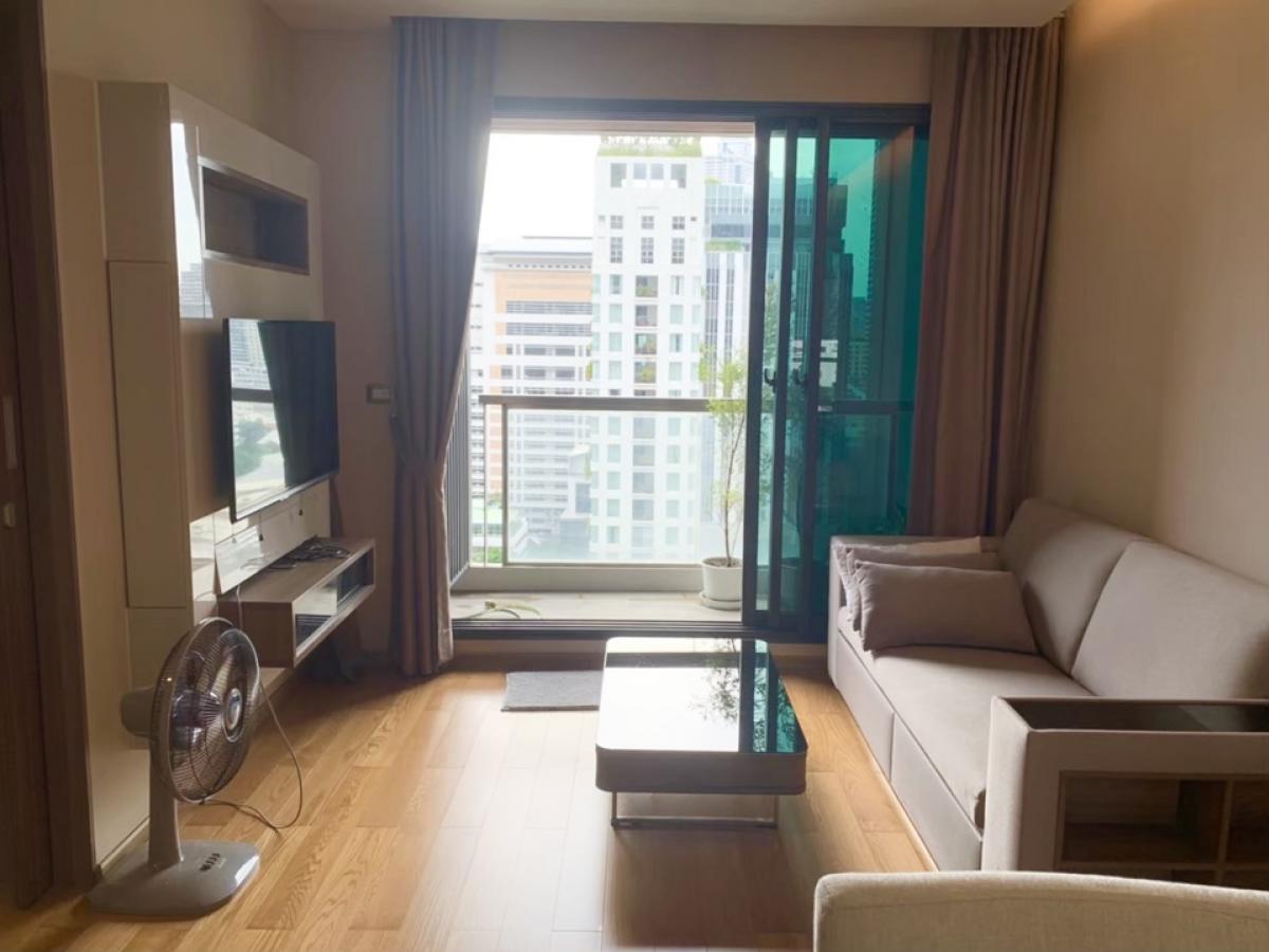 For RentCondoSathorn, Narathiwat : For Rent @ The Address Sathorn 1 Bed 47 Sq.m High Floor BTS St.Louis