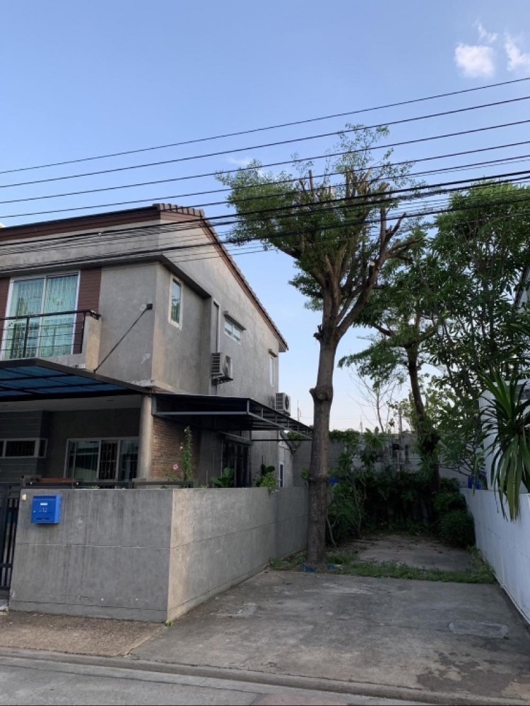 For SaleTownhomeLadkrabang, Suwannaphum Airport : Townhouse for sale Nirvana Park Sukhumvit 77 Nirvana Park Sukhumvit 77