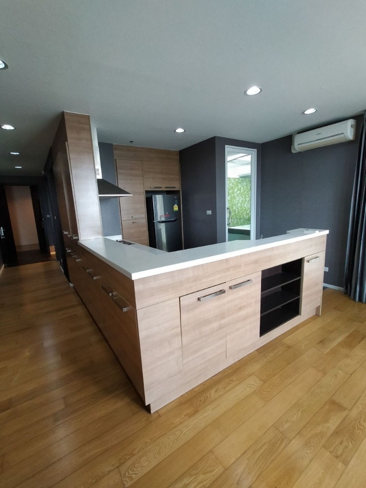 ให้เช่าคอนโดสุขุมวิท อโศก ทองหล่อ : Condo For Rent Villa Sikhara Thonglor 25