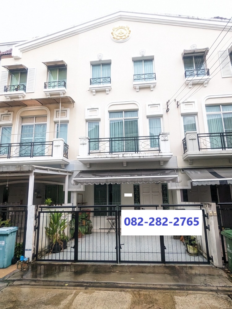 For SaleTownhouseKaset Nawamin,Ladplakao : 20 sq m, 3 bedrooms, 3 bathrooms, 3-storey townhouse, Baan Klang Muang, Swiss Town