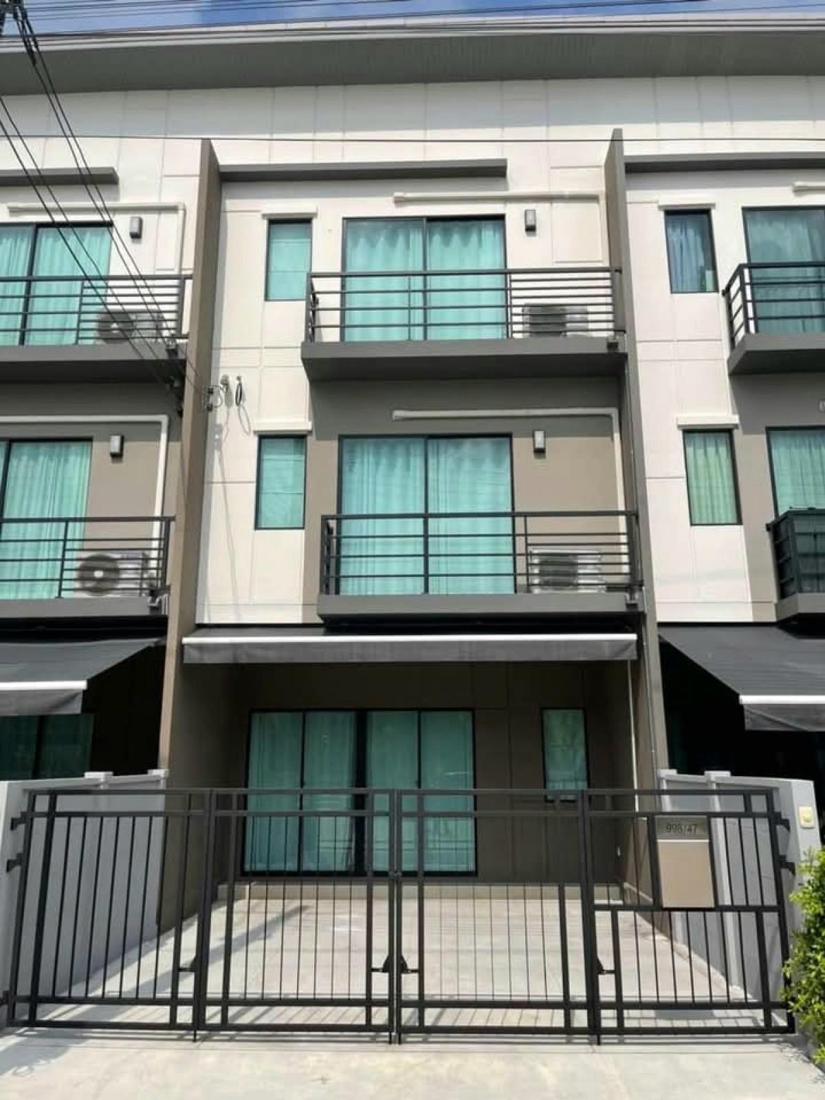 For RentTownhouseRama5, Ratchapruek, Bangkruai : 💥Neue Auction💥💗For rent Baan Klang Muang Ratchaphruek Sathorn (BamBam Martin Riverside) 3 bedrooms, 3 bathrooms, fully furnished, ready to move in, convenient to reply to Line, chat me (reply very quickly) 🔸: ID LINE: @bbcondo88🔸: Property code 6801-2301🔸