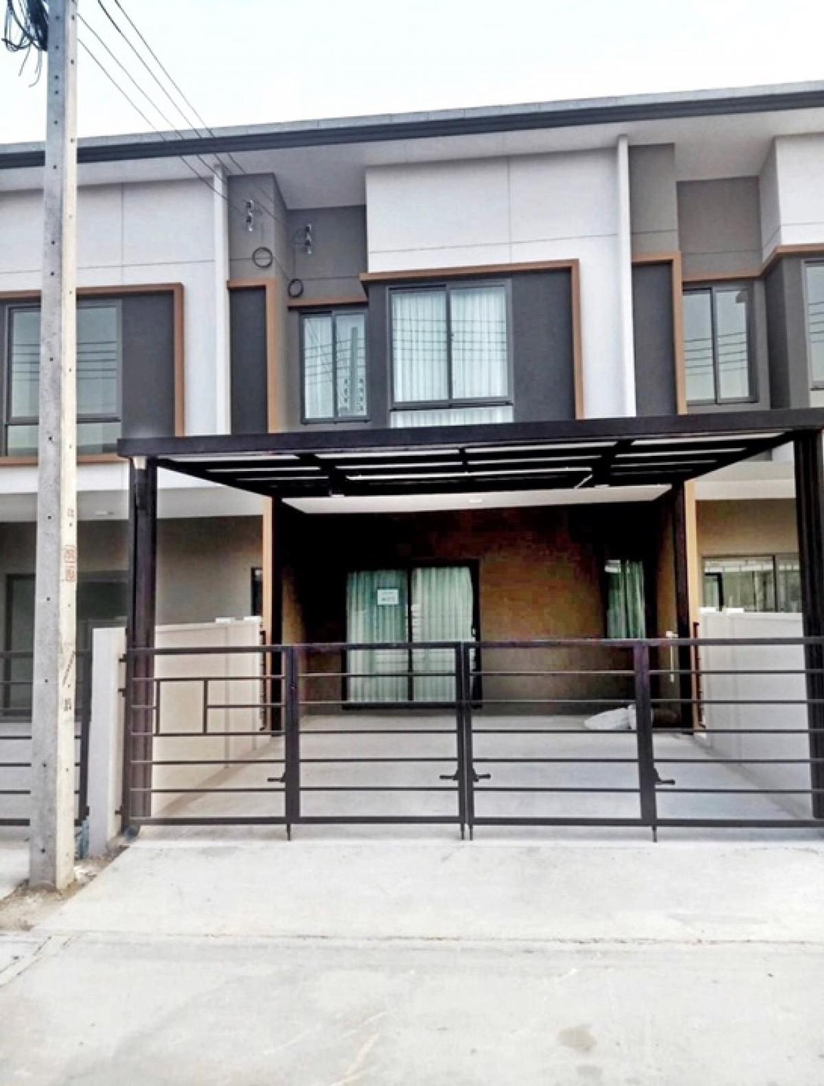 For RentTownhomePathum Thani,Rangsit, Thammasat : 16,500.- Townhome with furniture, Pleno Village, Pleno Town, Lam Luk Ka Khlong 5, Bueng Kham Phroi Road, near Eastern University, near Maruey Market