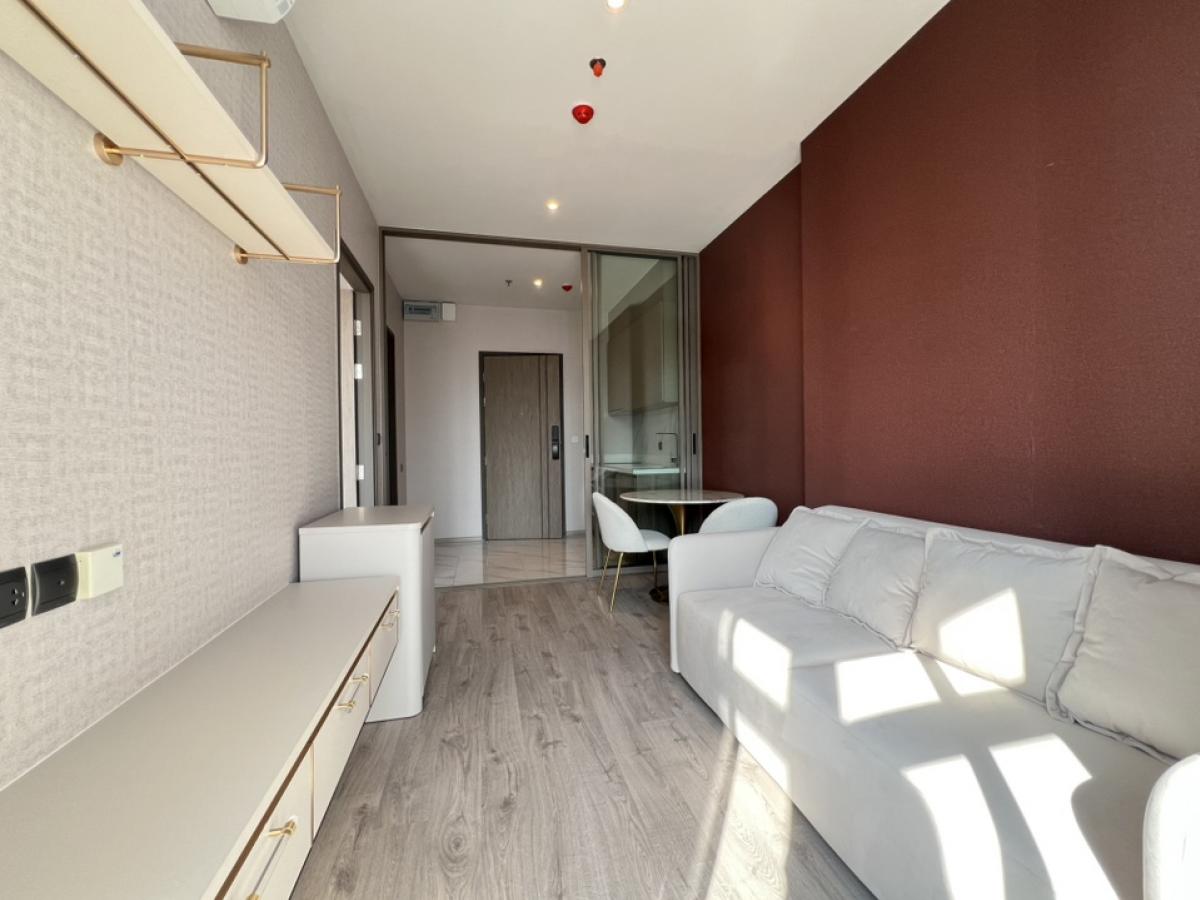 For SaleCondoSukhumvit, Asoke, Thonglor : Pro 1 bedroom, complete decorated with RHYTHM EKKAMAI ESTATE. Interested in watching the project 062-339-3663.