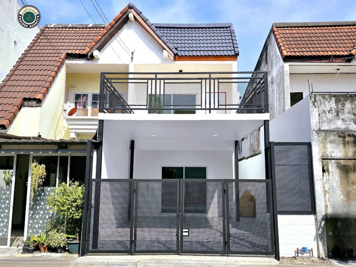 For SaleTownhouseMin Buri, Romklao : 2-storey townhouse, Chat Luang Village, Ratcha Uthit, renovated, beautifully decorated throughout the house, ready to move in, Mahanakorn University of Technology, Nong Chok District Office, St. Theresa School, Nong Chok Market, Big C, Makro, Lotus, conve