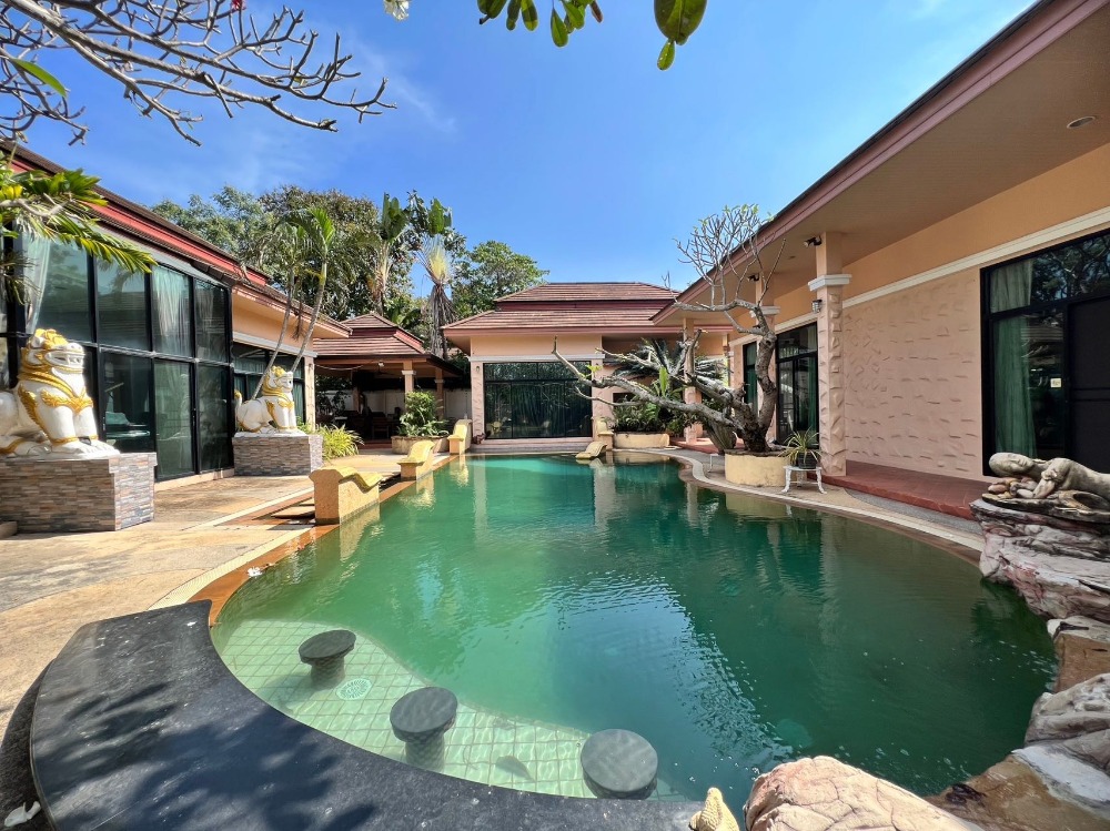 For SaleHousePattaya, Bangsaen, Chonburi : Pool villa near Phra Praphanimit, only 11.9 million baht.