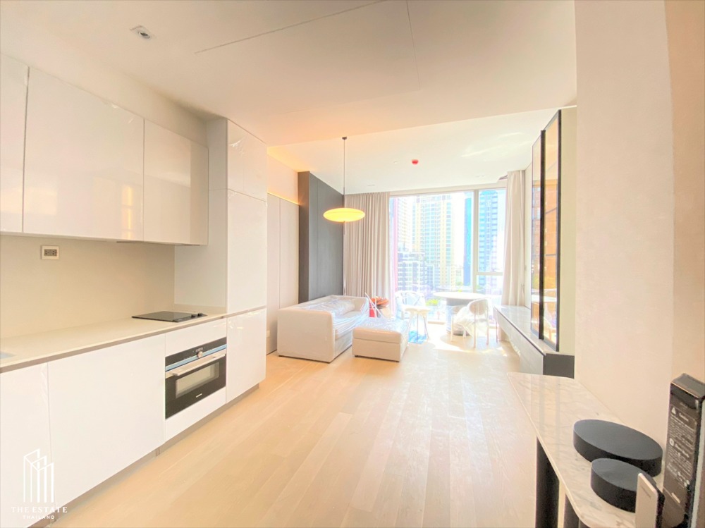 ให้เช่าคอนโดสุขุมวิท อโศก ทองหล่อ : For rent The Strand Thonglor 53.33 sq.m. 1 bedroom เพียง 1 นาทีจาก BTS ทองหล่อ @75,000 Baht