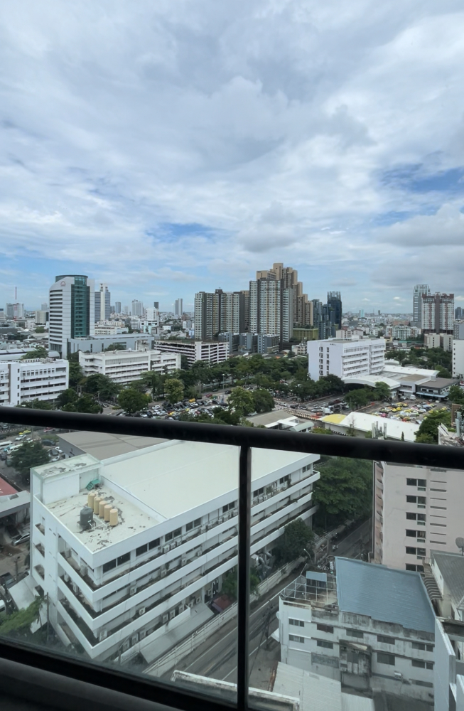 For SaleCondoSapankwai,Jatujak : Pet Friendly Condo M Jatujak, 2 bedrooms, a rare find in this area. Fully equipped central area, beautiful room, best price in the building.