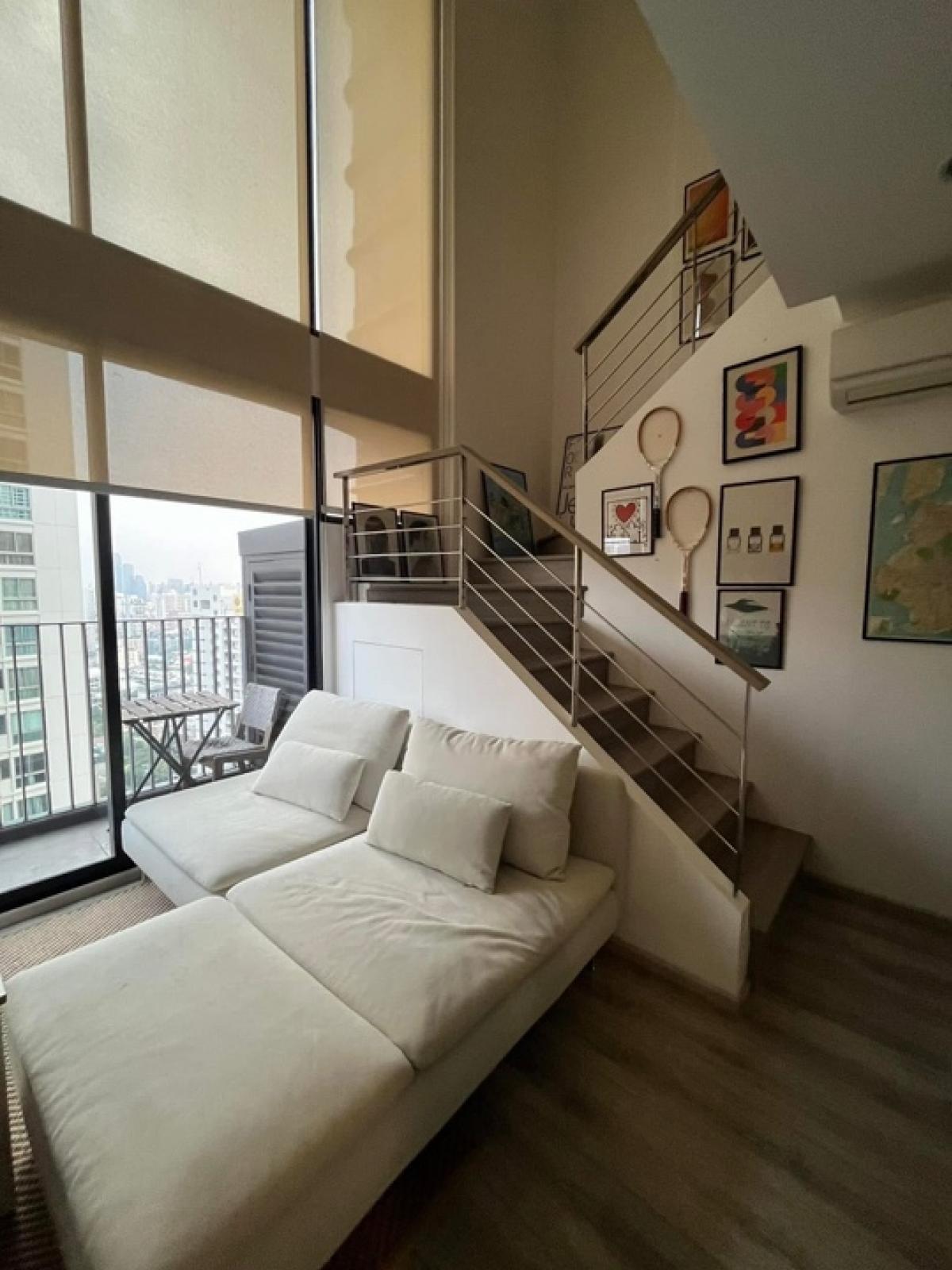 For RentCondoRama9, Petchburi, RCA : 🌟 For Sale/Rent: Luxury Condo at Ideo Mobi Asoke 1 BR Duplex unit , Prime Location Next to MRT Phetchaburi 🌟