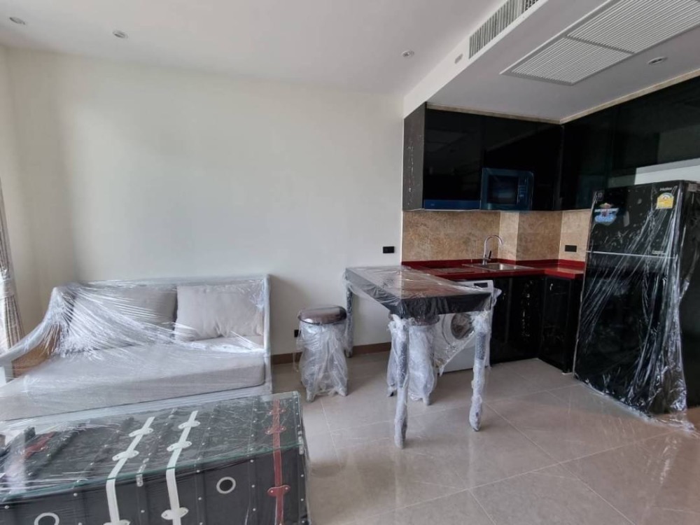 For SaleCondoPattaya, Bangsaen, Chonburi : Stunning 1-Bedroom Unit at The Riviera Ocean Drive, Jomtien Beach – 5.38M Baht