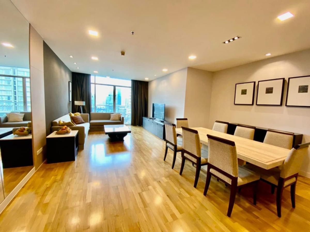 ขายคอนโดสาทร นราธิวาส : ขายคอนโด Urbana Sarthorn ขนาด 139.40 Sq.m 2 bed 2 bath เพียง 24 MB (For Rent 60,000) เท่านั้น !!!