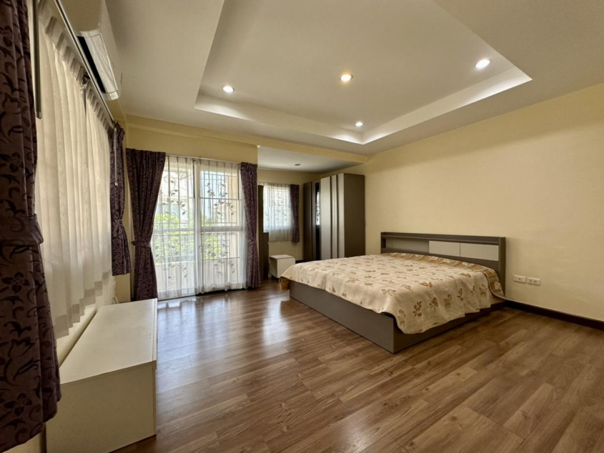 For RentTownhomePhutthamonthon, Salaya : Townhouse for rent near Mahidol University, Salaya, Phutthamonthon Sai 4, land area 32 sq m., usable area 182 sq m., 3.5 floors, 3 bedrooms, 4 bathrooms, 1 living room/office room