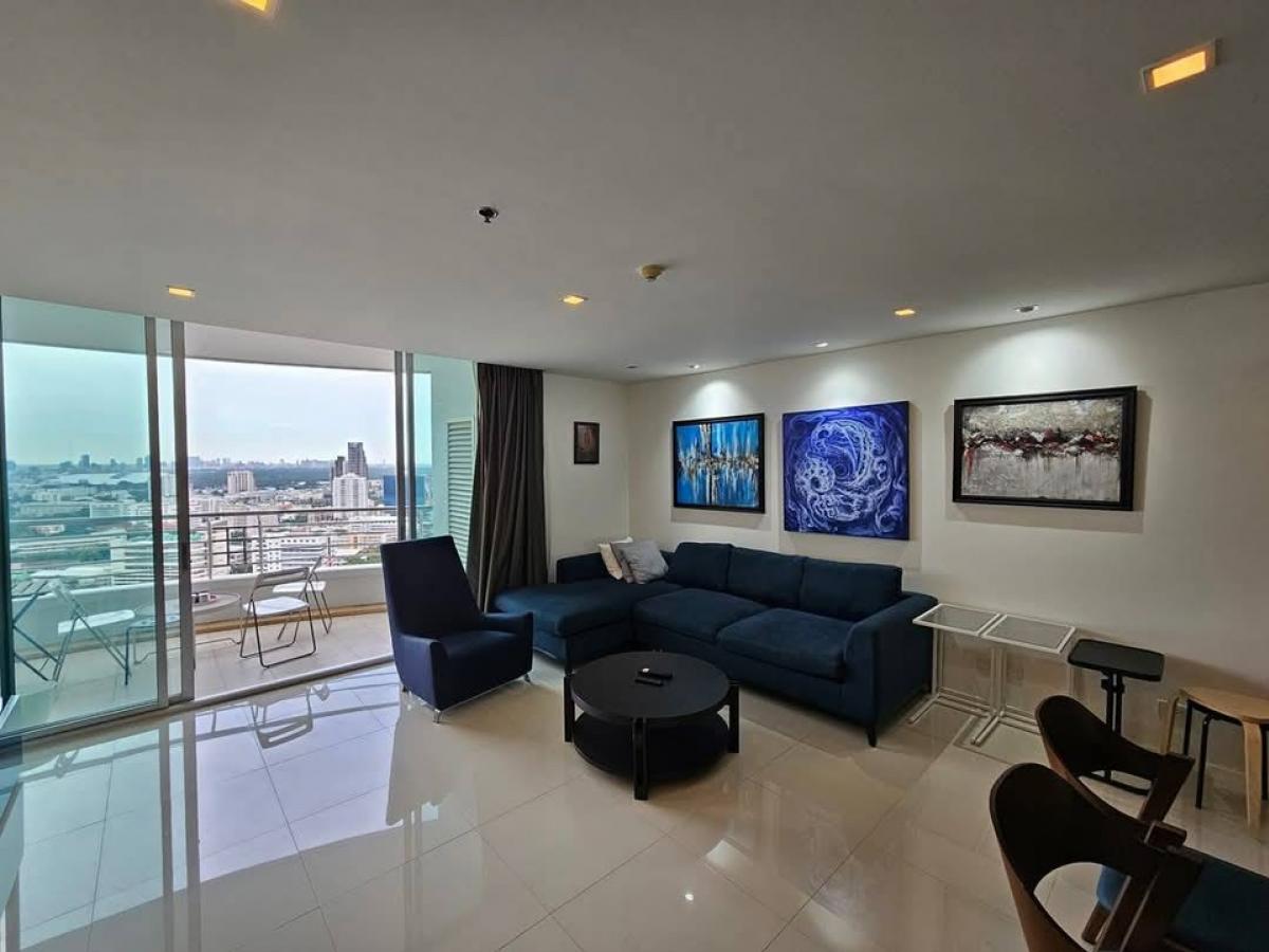 ให้เช่าคอนโดสาทร นราธิวาส : 📢👇 Rare item!! Very good price for 3 beds at Sathorn Heritage Residence, fully furnished, big balcony, unblocked view